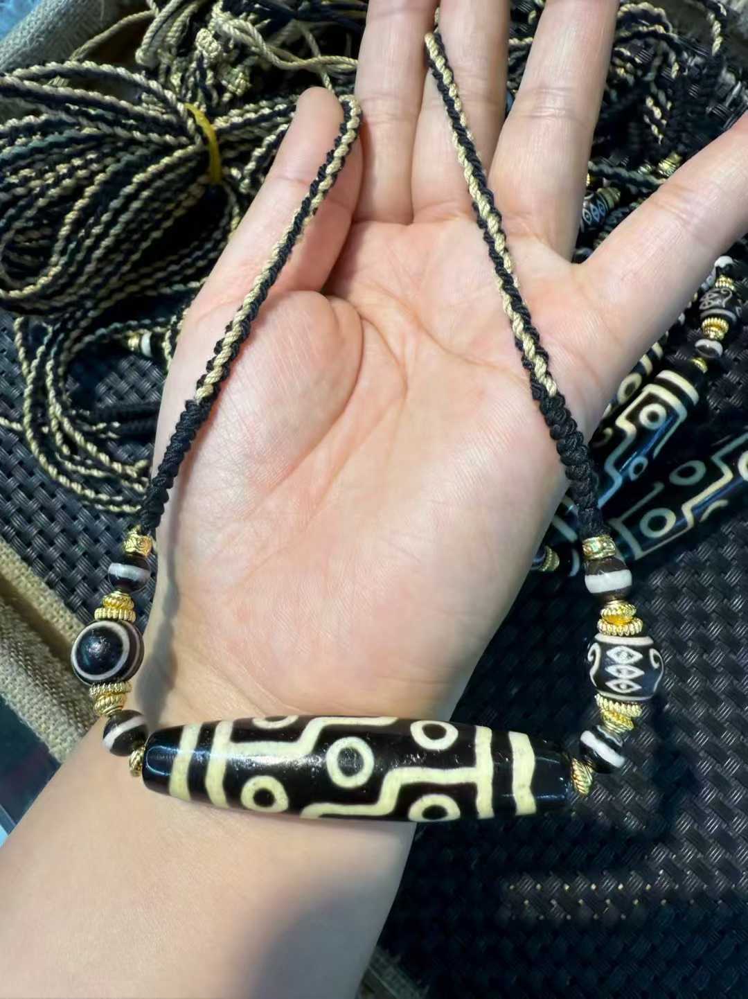 Ethnic Fashion Design - 10pcs/lot 9 Eyes with invisible Dragon