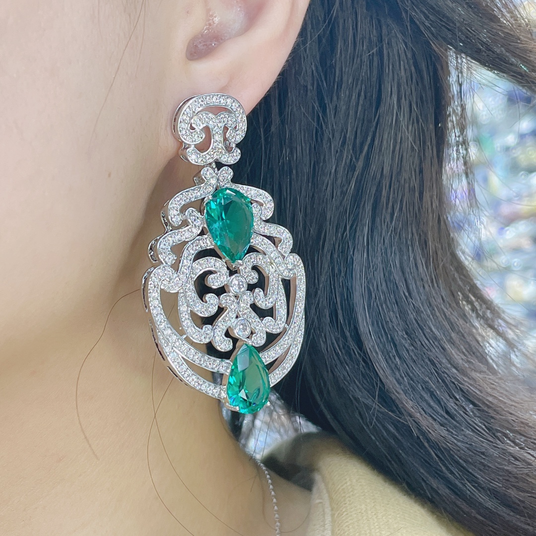 Ethnic Fashion India - Geometric Dangle Earrings For Women Wedding