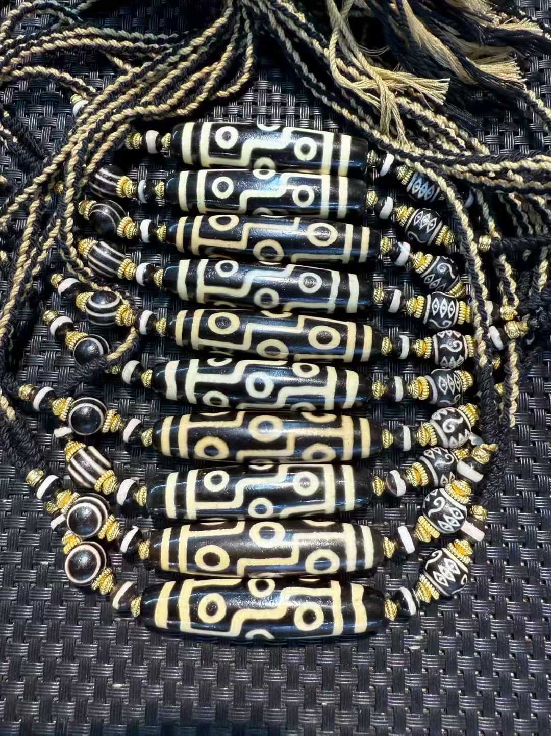 10pcs/lot 9 Eyes with invisibl - огляд і ціна Ethnic Fashion Design