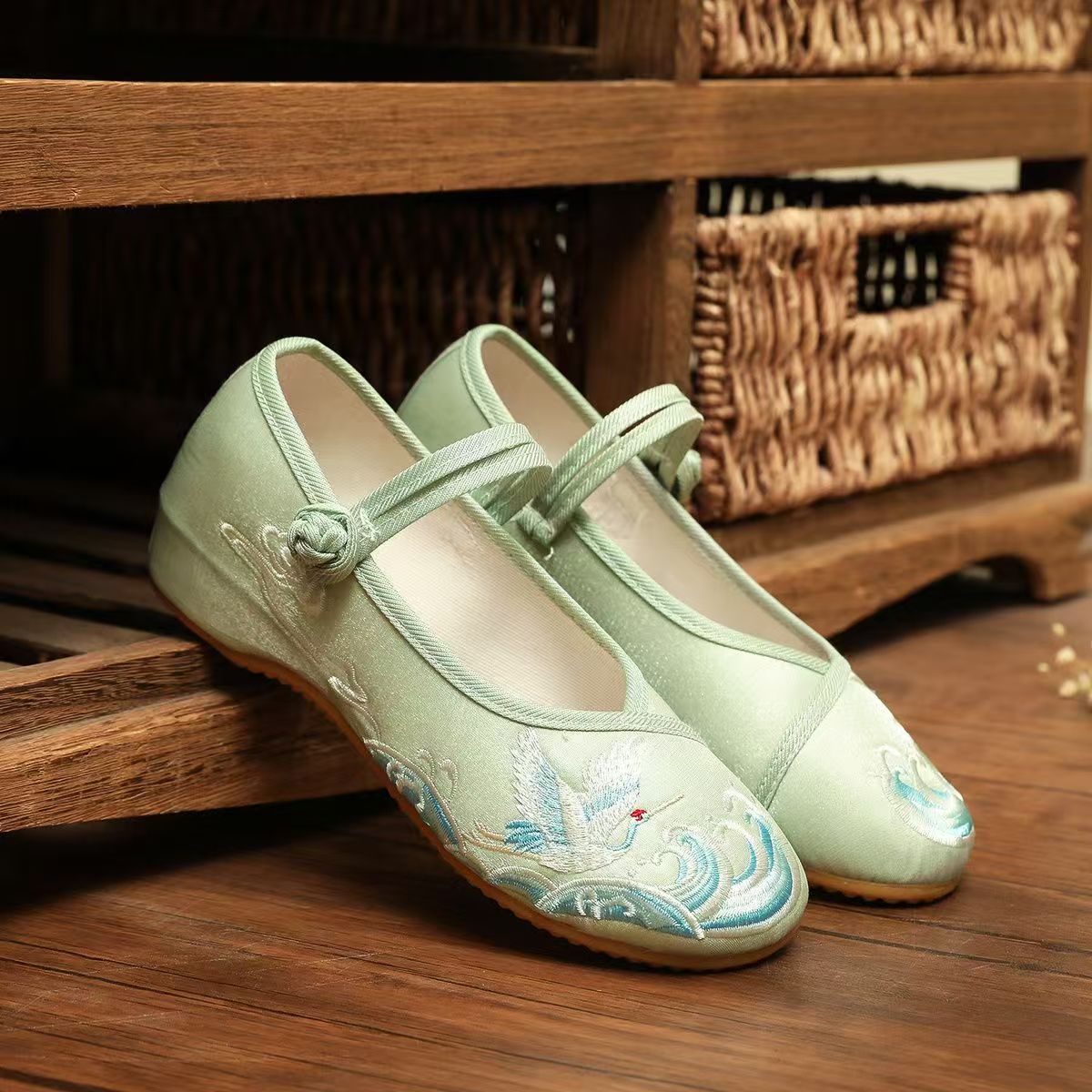 Women Flat Sole Silk Embroider - огляд і ціна Ethnic Fabric