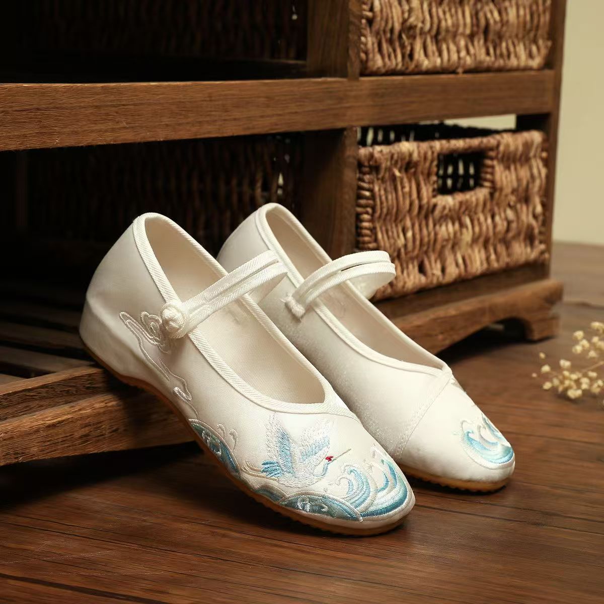 Women Flat Sole Silk Embroider - огляд і ціна Ethnic Fabric
