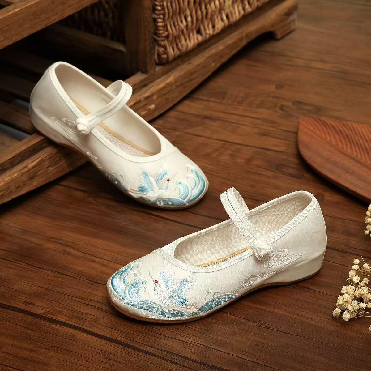 Women Flat Sole Silk Embroider - огляд і ціна Ethnic Fabric