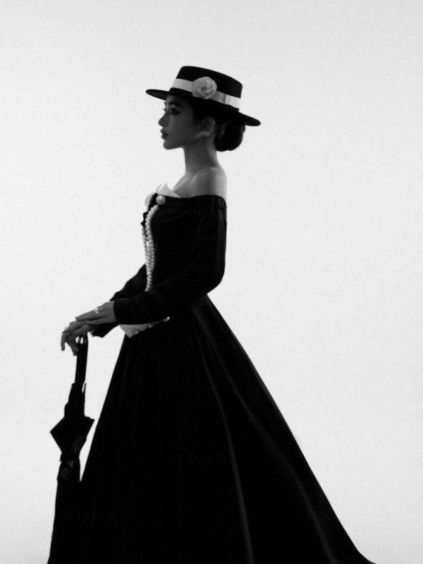 Black Hepburn Vintage Wedding  - огляд і ціна Ethnic Fashion Studio