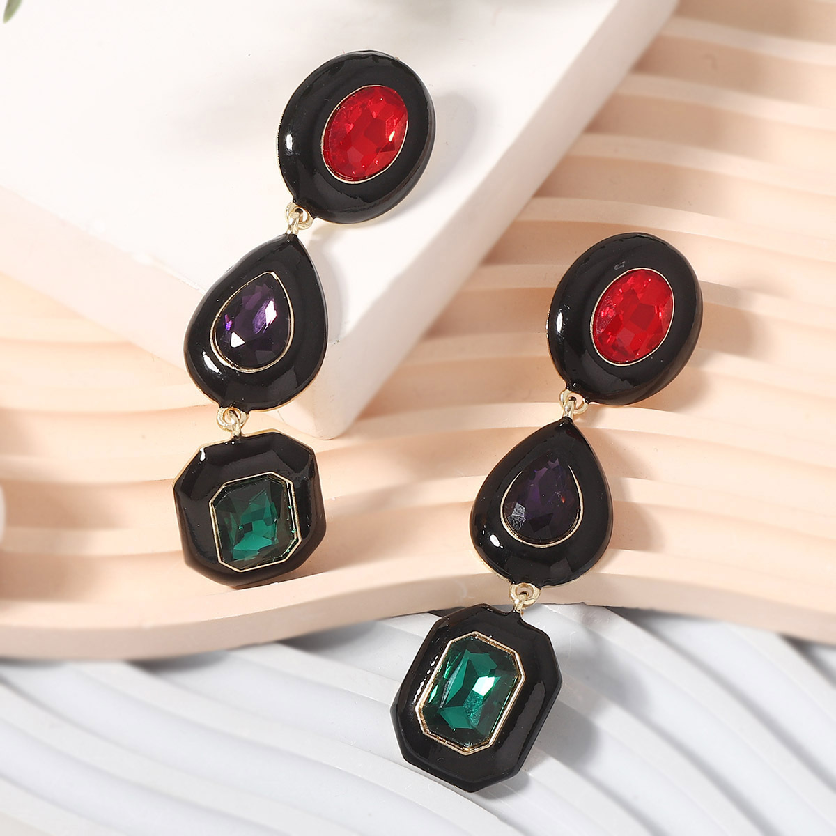 Retro-chic enamel, unique ethn - огляд і ціна Ethnic Chic Fashion