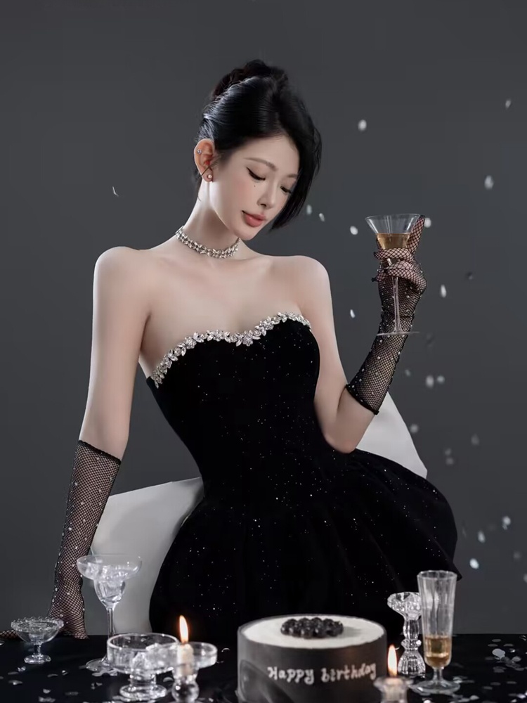 Elegant Black Photography Cost - огляд і ціна Ethnic Fashion Studio
