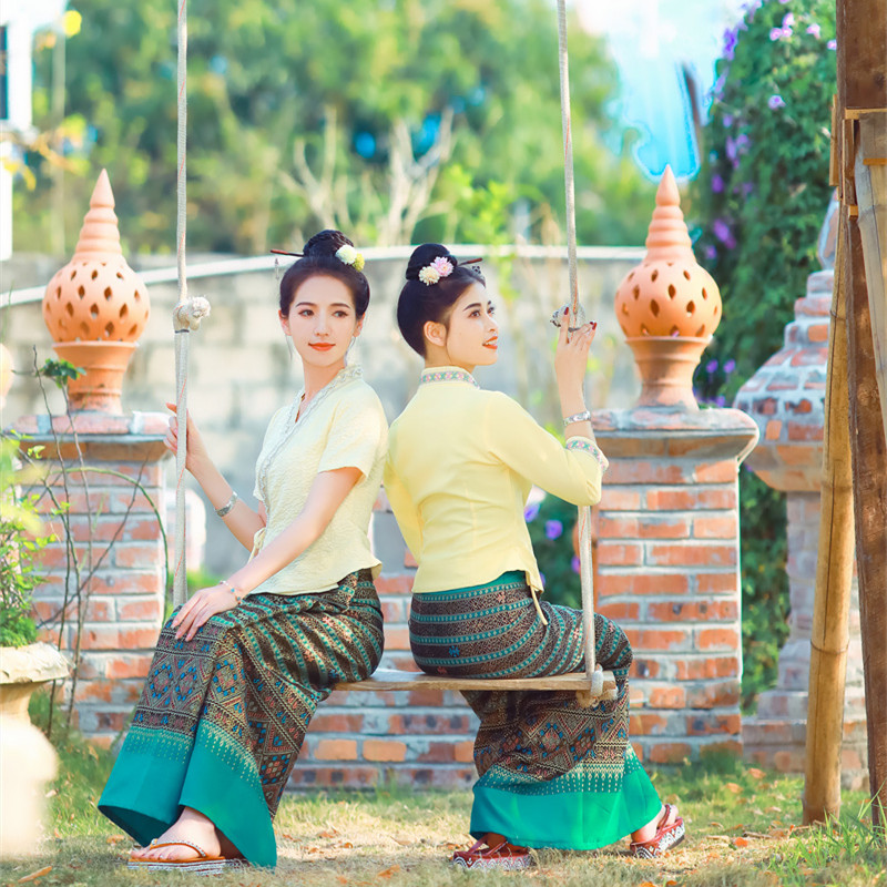 Light Yellow Thai Dai Clothing - огляд і ціна Thai Silk Blouse